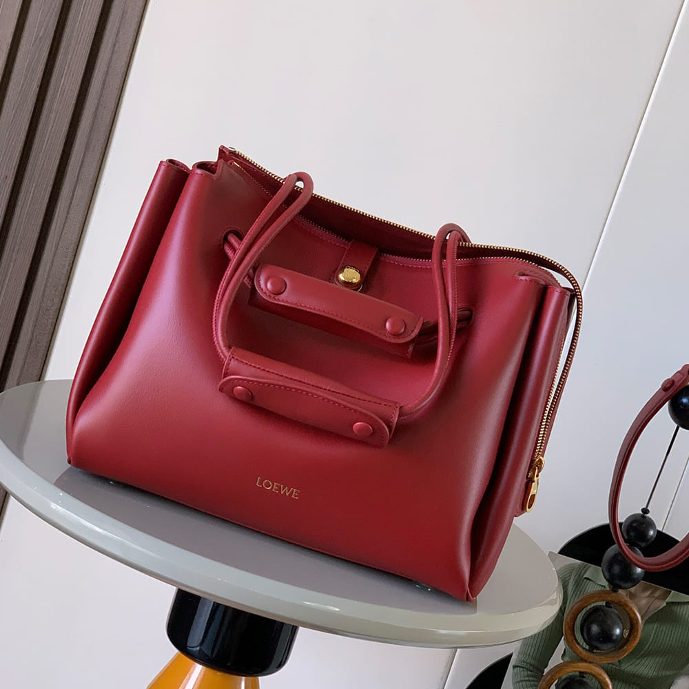 Loewe Medium Madrid bagin supple calfskin(HIGH-END GRADE)